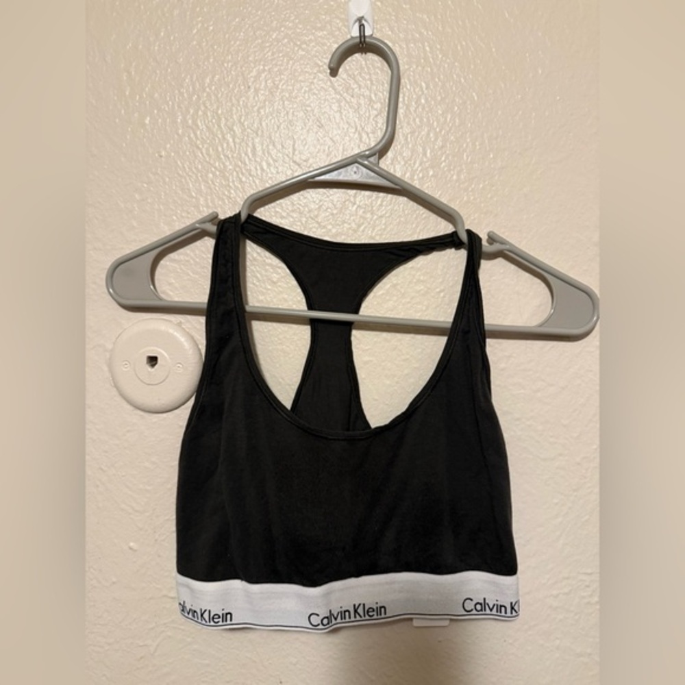 Calvin Klein Women's olive Green Sports Bra